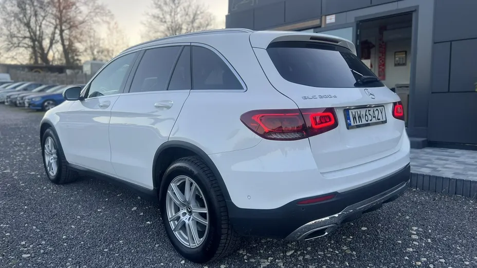 MERCEDES-BENZ GLC -