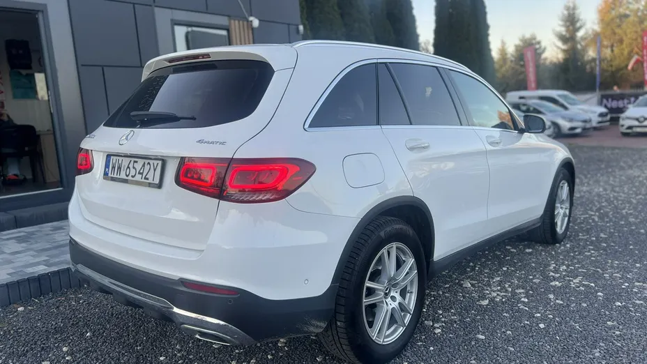 MERCEDES-BENZ GLC -