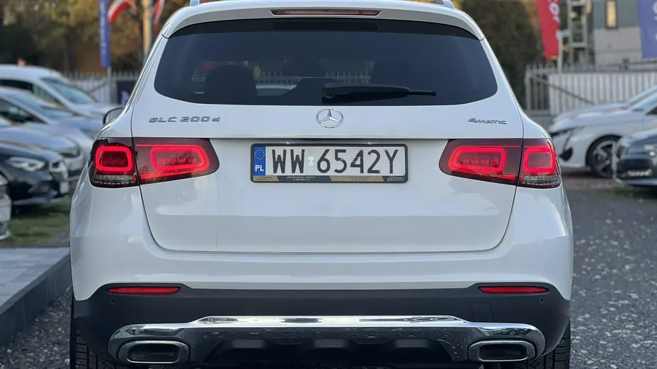 MERCEDES-BENZ GLC -