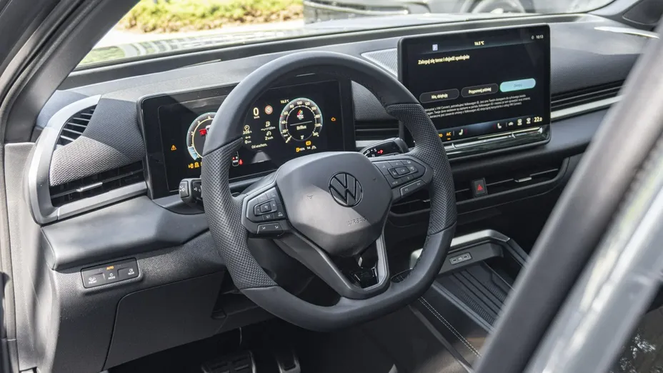 VOLKSWAGEN T-ROC -