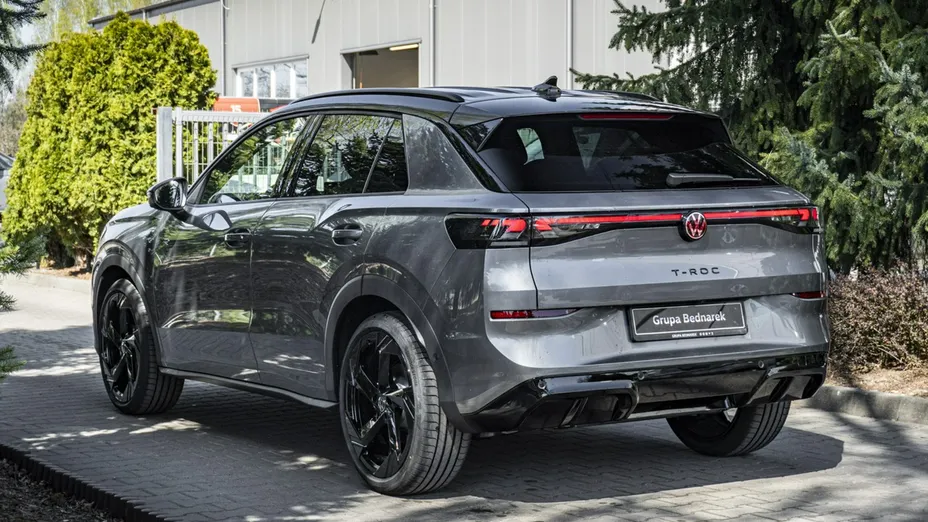 VOLKSWAGEN T-ROC -