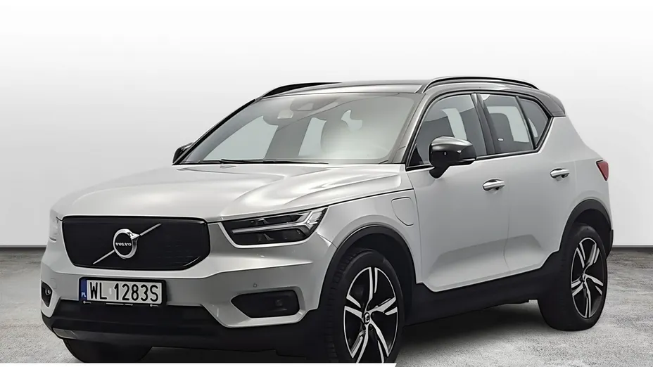 VOLVO XC40 -