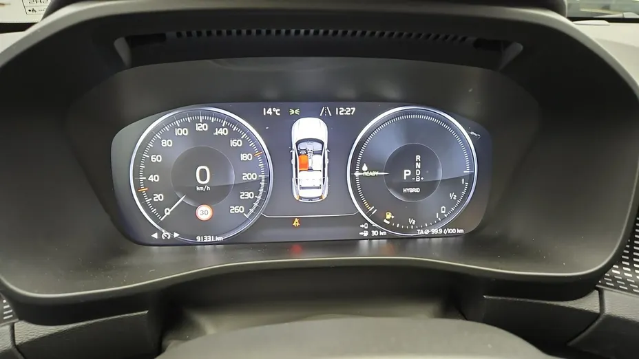 VOLVO XC40 -