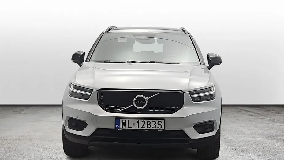 VOLVO XC40 -