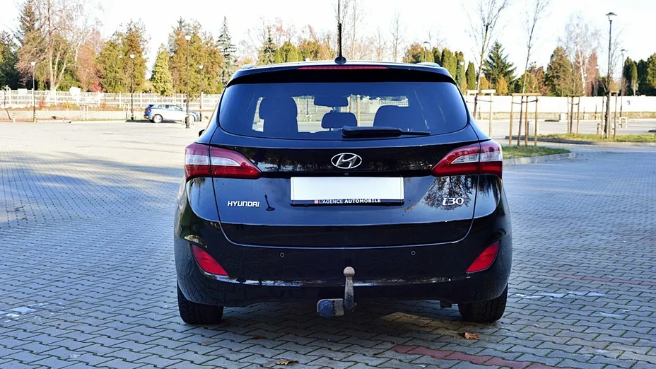 HYUNDAI i30 -