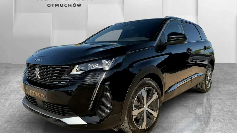 PEUGEOT 5008 -
