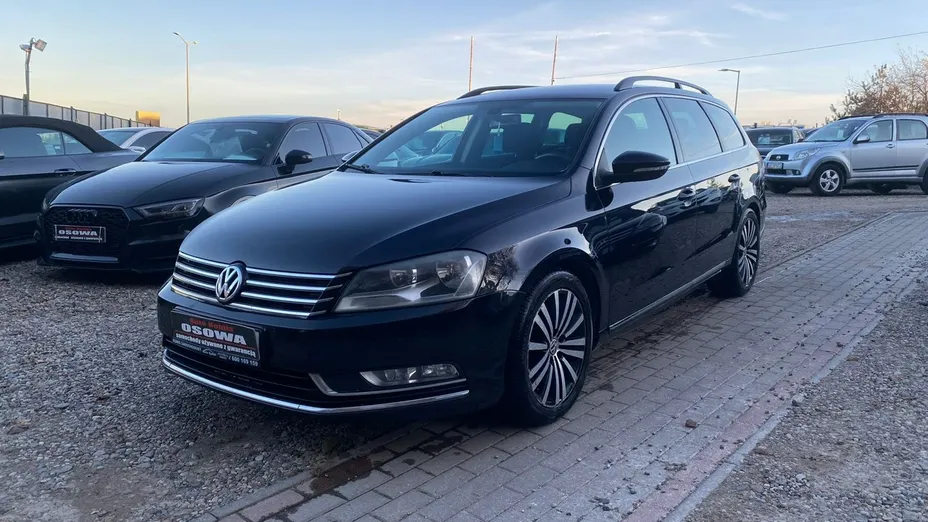 VOLKSWAGEN Passat -