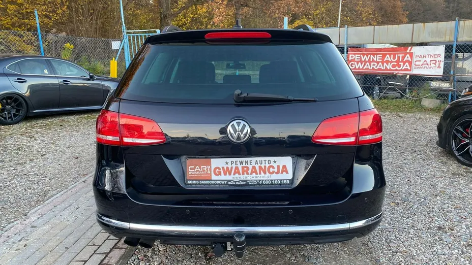 VOLKSWAGEN Passat -
