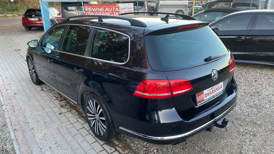 VOLKSWAGEN Passat -
