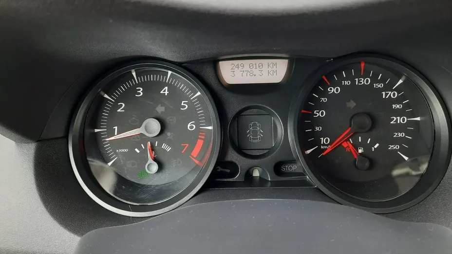RENAULT Megane -