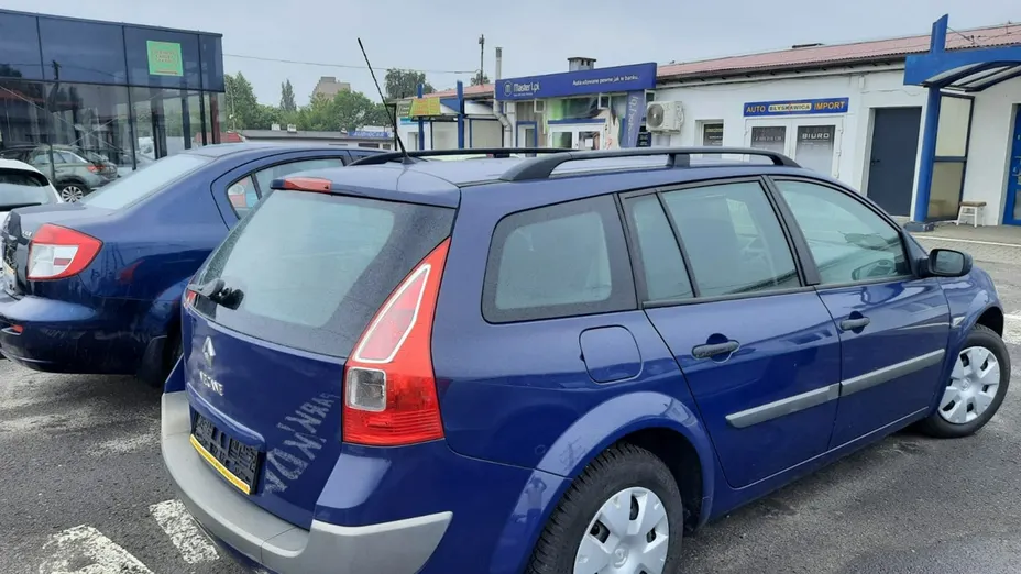 RENAULT Megane -