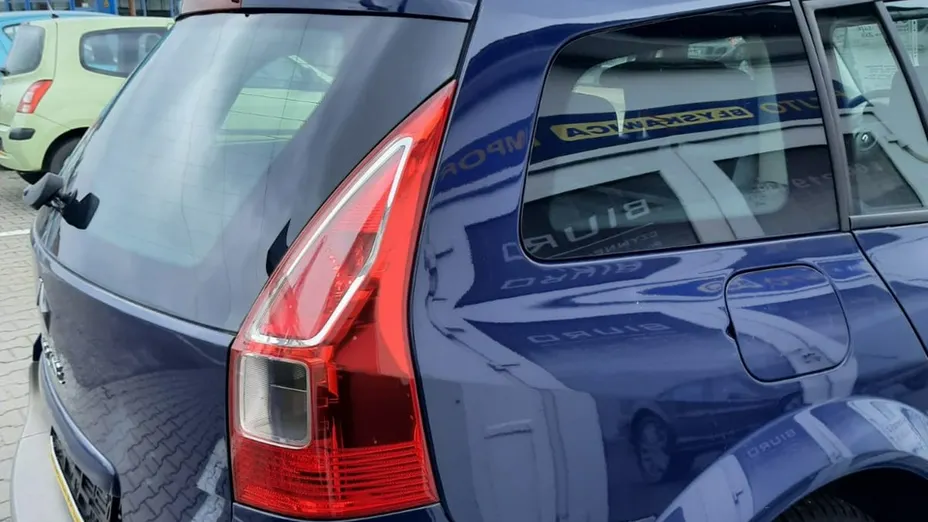 RENAULT Megane -
