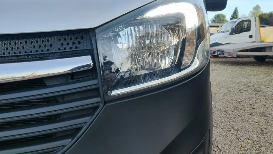 OPEL Vivaro -