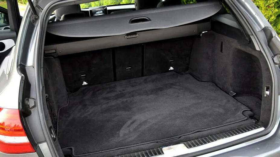 MERCEDES-BENZ C Klasa -