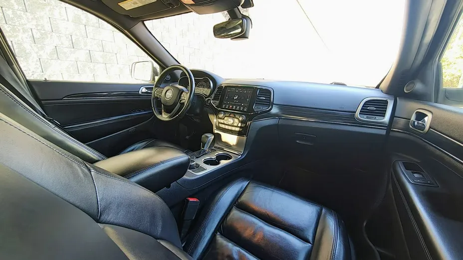 JEEP Grand Cherokee -