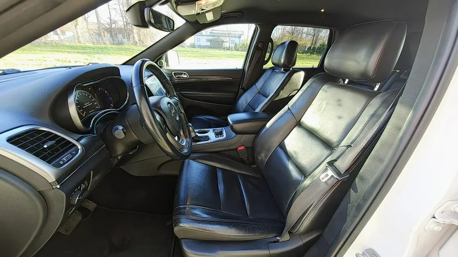 JEEP Grand Cherokee -