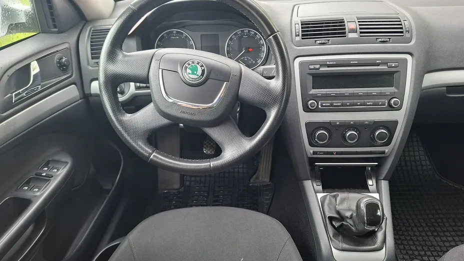 SKODA Octavia -