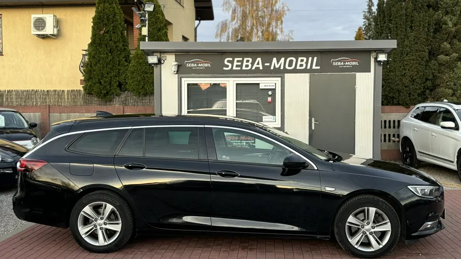 OPEL Insignia -