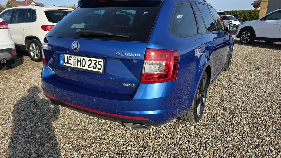 SKODA Octavia -