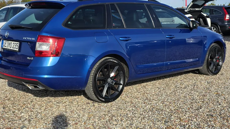SKODA Octavia -