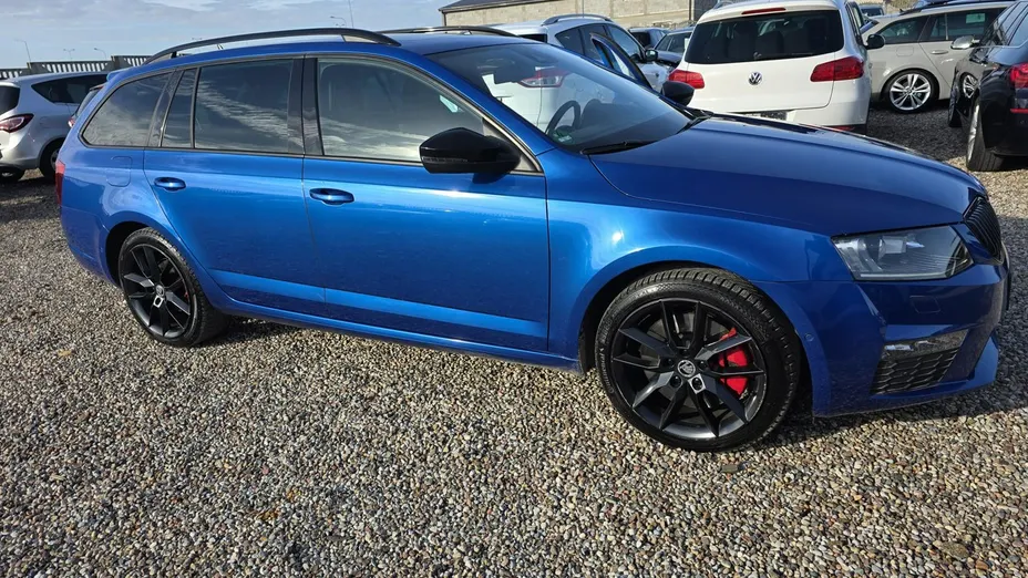 SKODA Octavia -