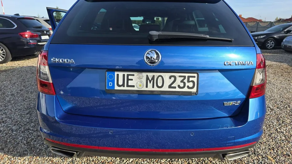 SKODA Octavia -
