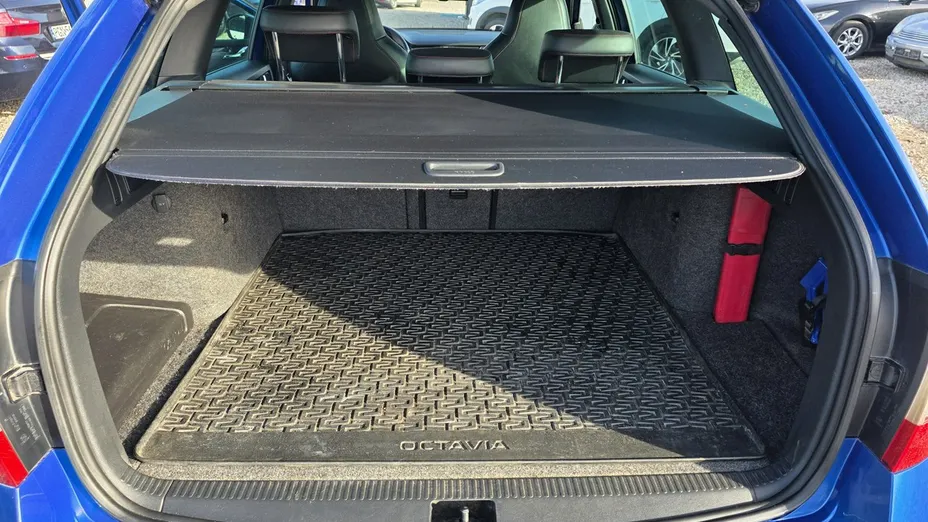 SKODA Octavia -