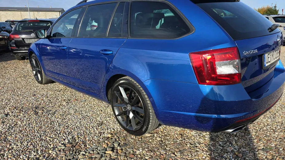 SKODA Octavia -