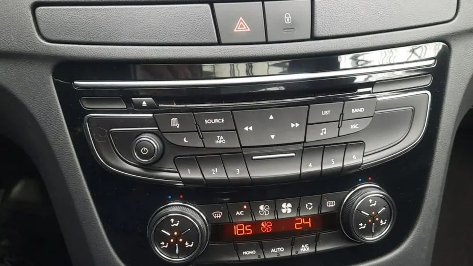 PEUGEOT 508 -