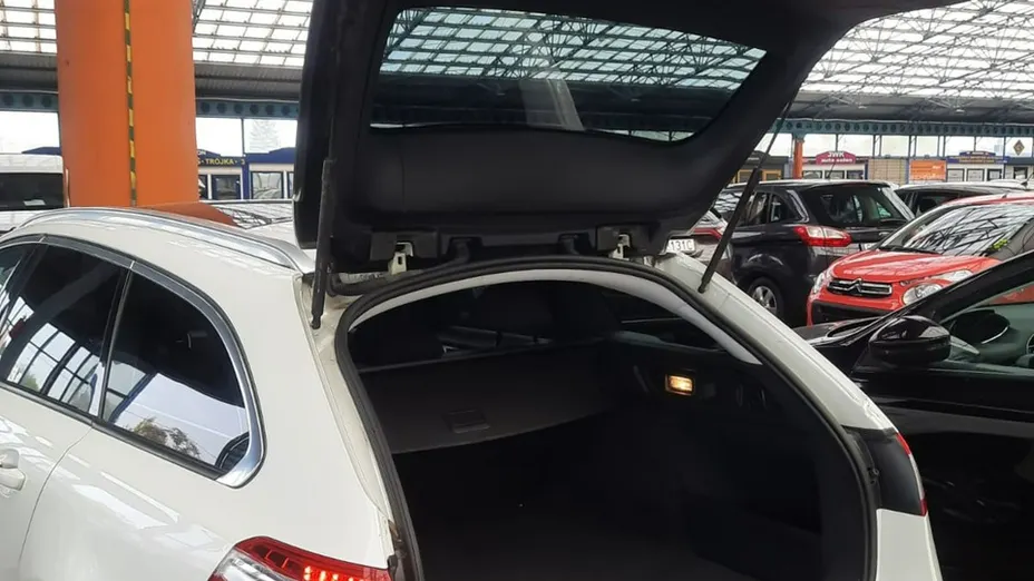 PEUGEOT 508 -