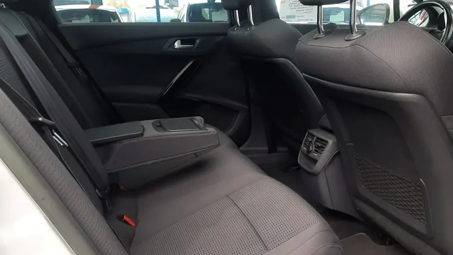 PEUGEOT 508 -