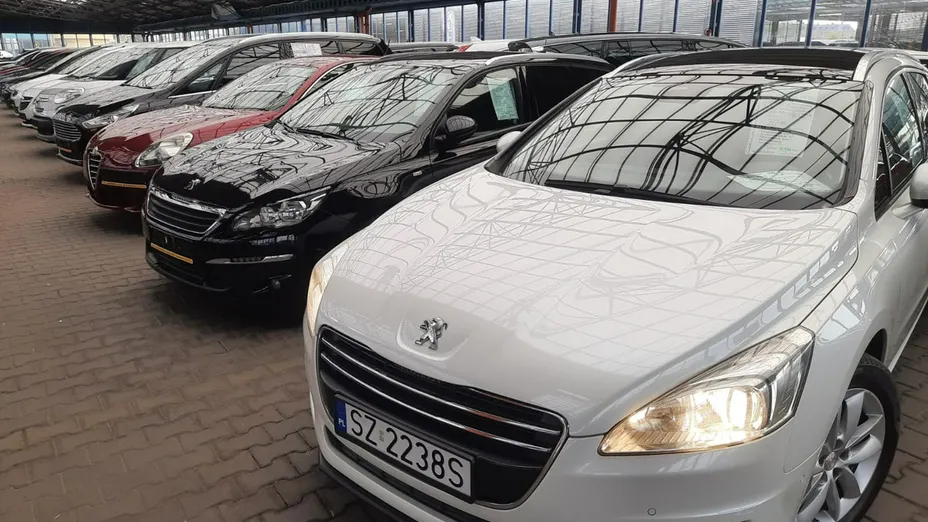 PEUGEOT 508 -