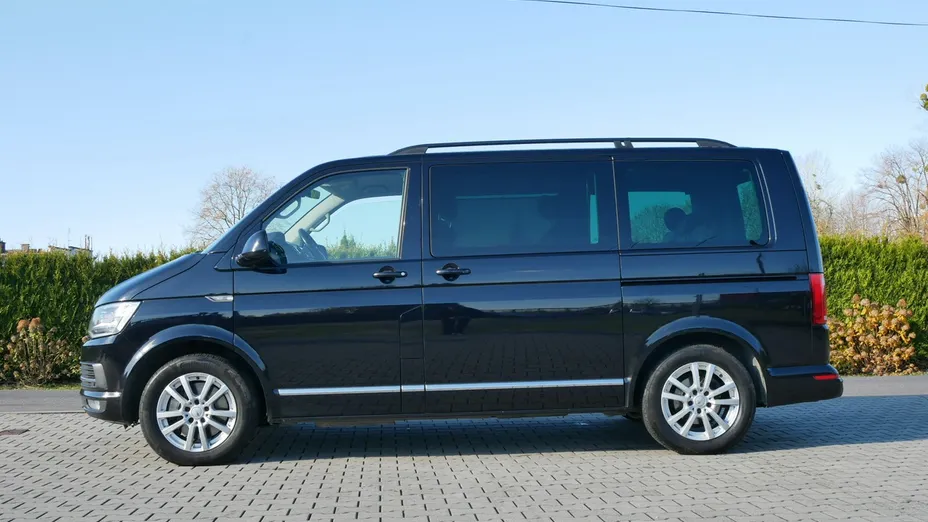VOLKSWAGEN Multivan -