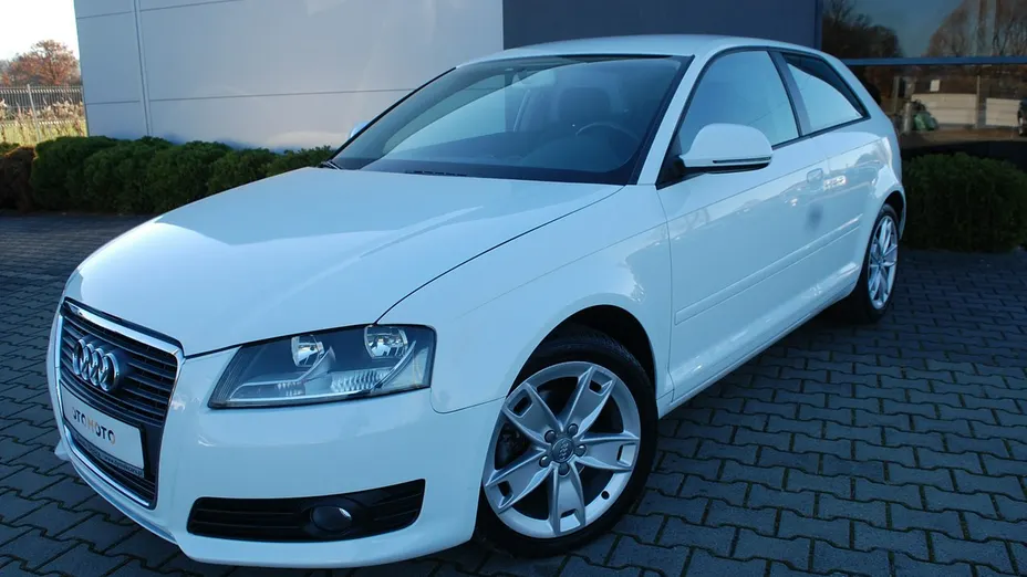 AUDI A3 -