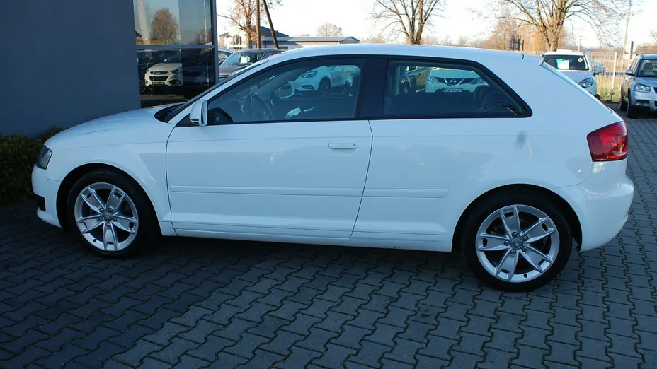 AUDI A3 -