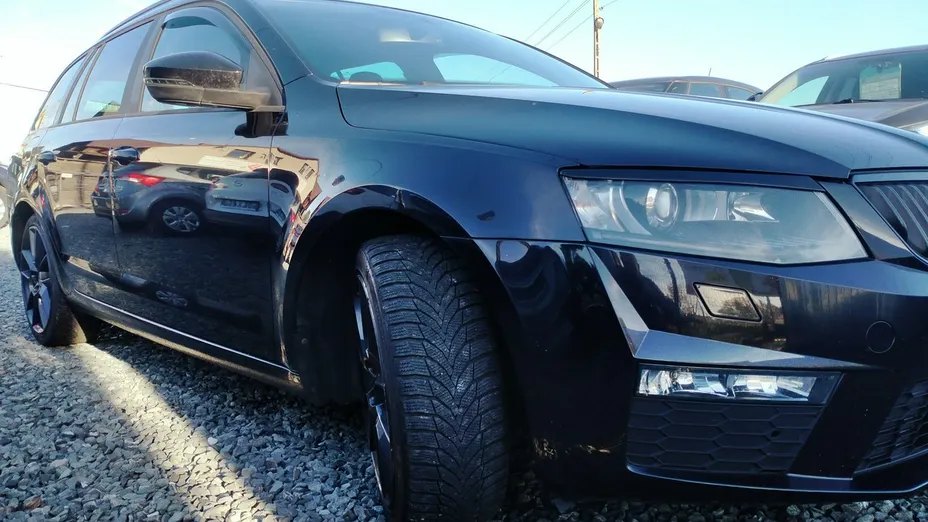 SKODA Octavia -