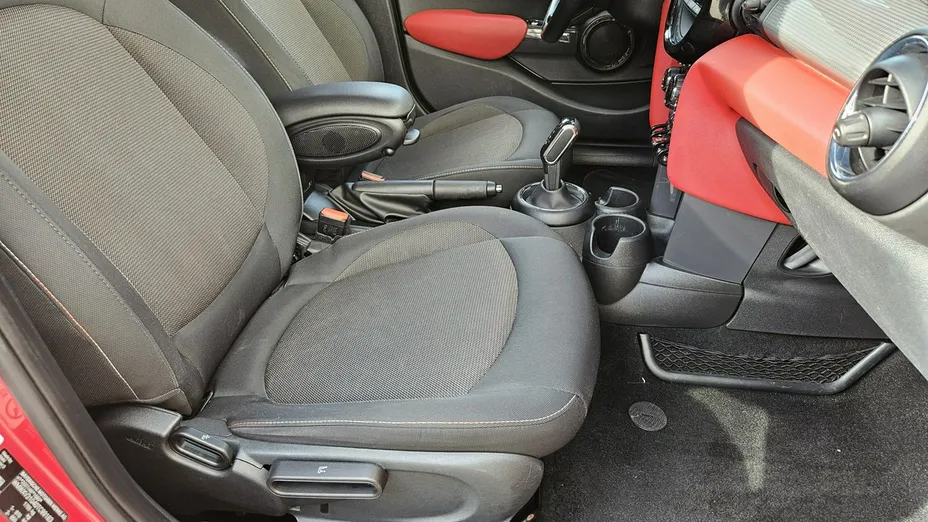 MINI Cooper -