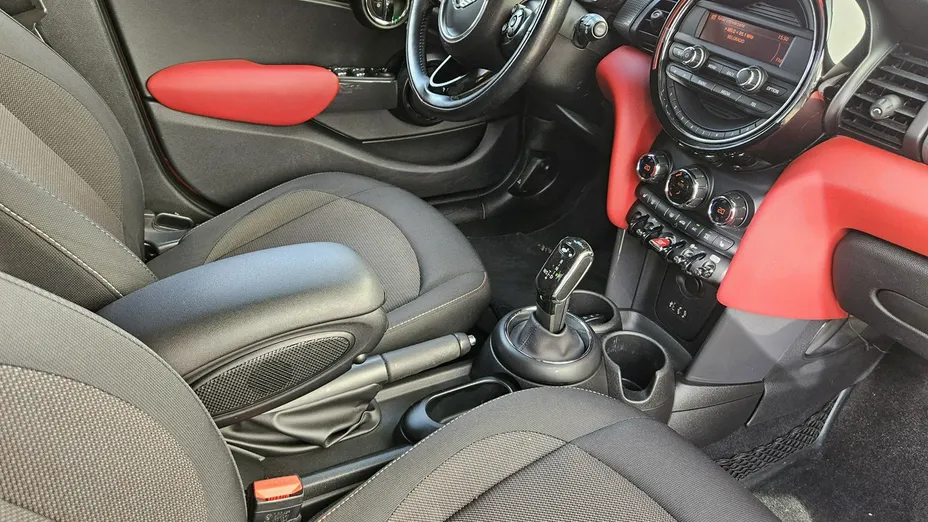 MINI Cooper -