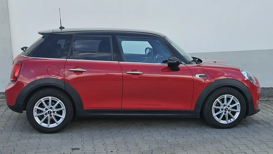 MINI Cooper -