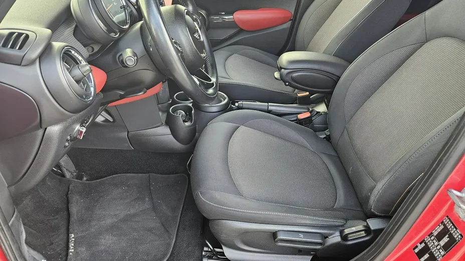 MINI Cooper -