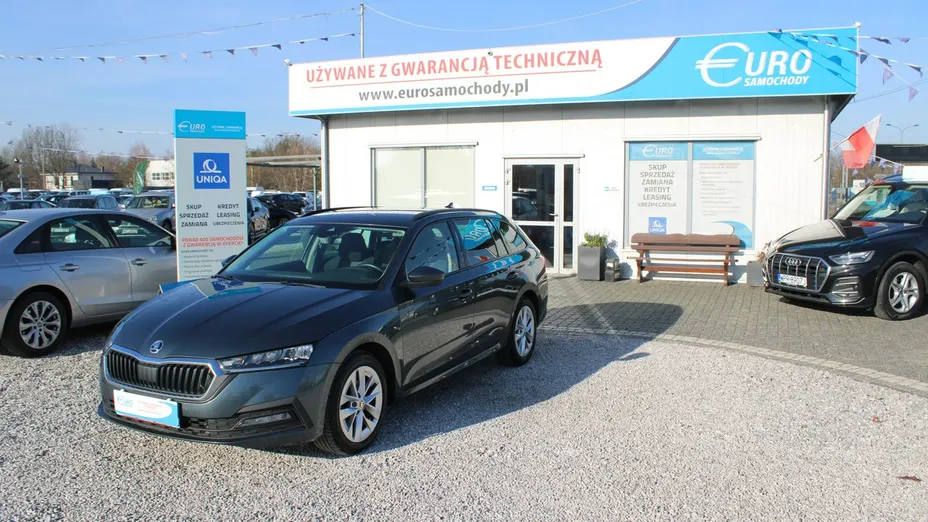 SKODA Octavia -