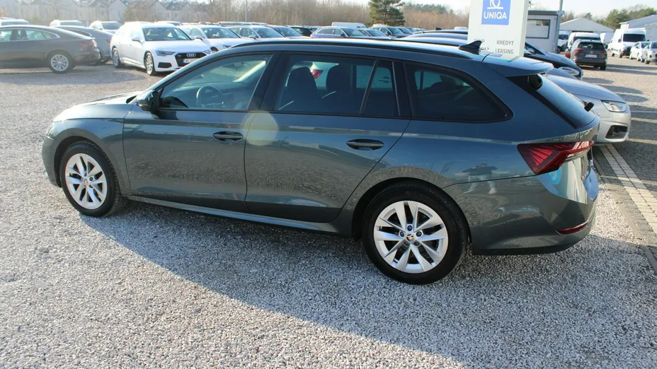 SKODA Octavia -
