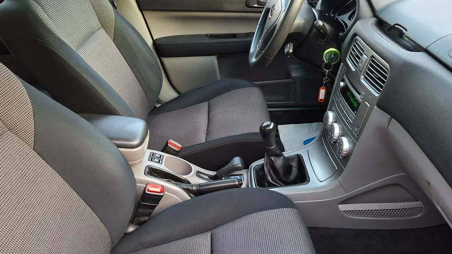 SUBARU Forester -