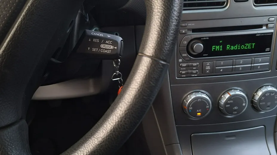 SUBARU Forester -