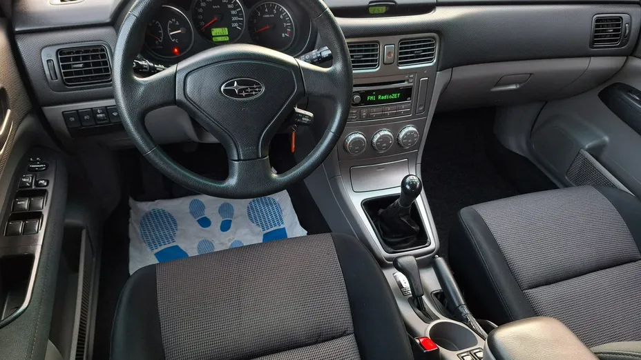 SUBARU Forester -