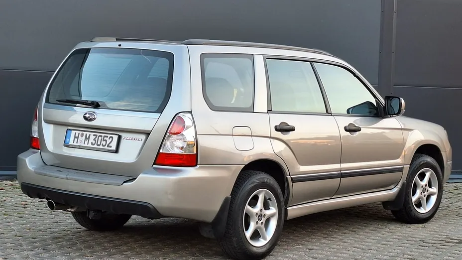 SUBARU Forester -
