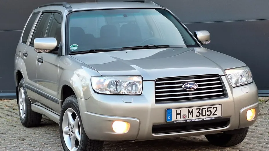 SUBARU Forester -