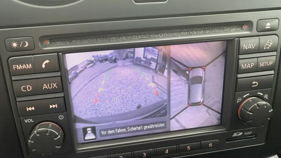 NISSAN Qashqai -