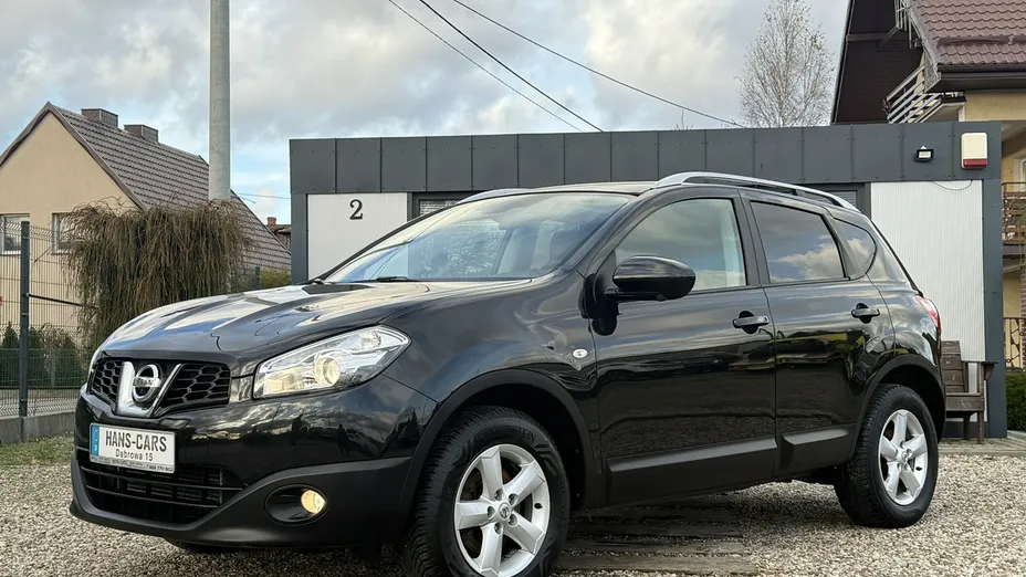 NISSAN Qashqai -