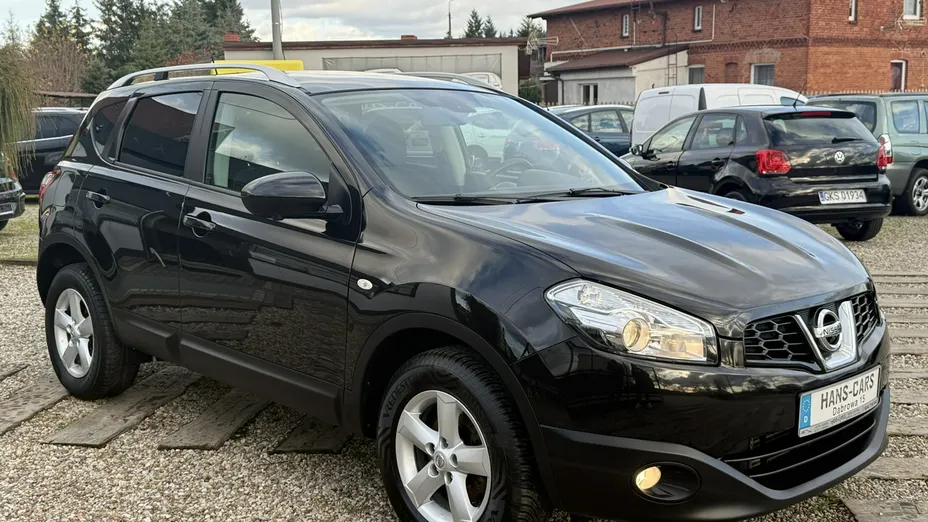 NISSAN Qashqai -